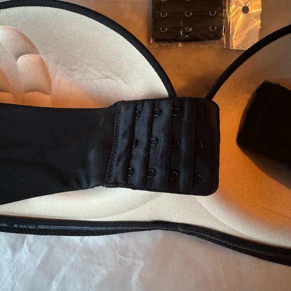 🌹Strapless Bra🌹 - Picture 4 of 5